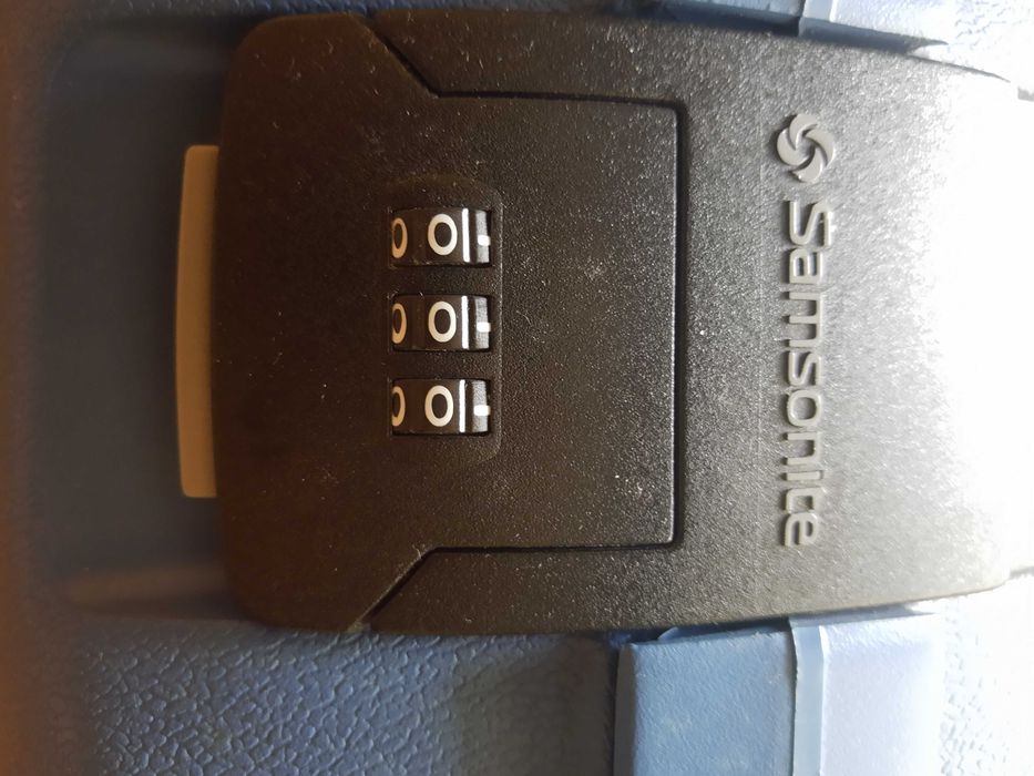 Куфар-чанта ,"Самсонайт",ръчен багаж/40/30/20/ДНЕС 120лв