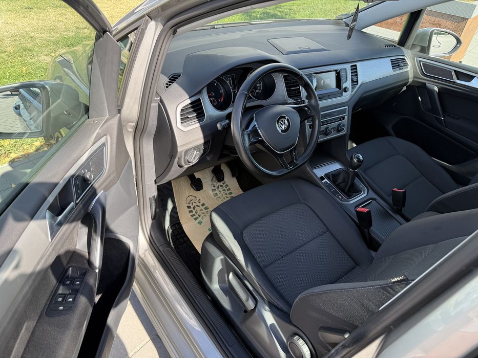 VOLKSWAGEN Golf Sportsvan 2015 — imagine 5