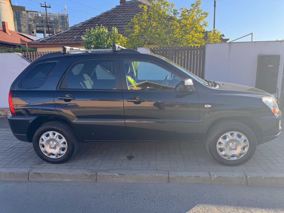 KIA Sportage 2010 — imagine 2
