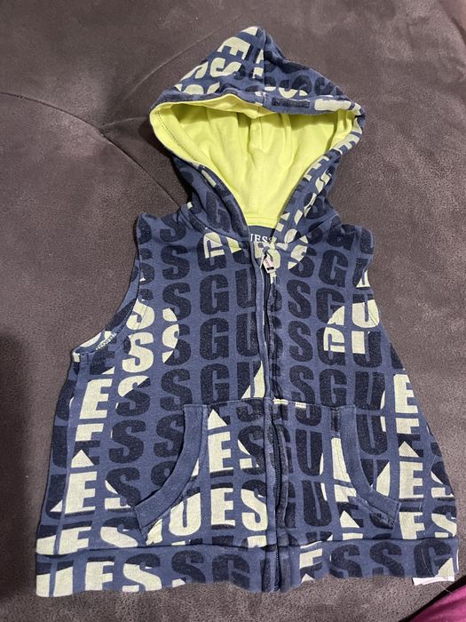 Бебешки екип на Guess