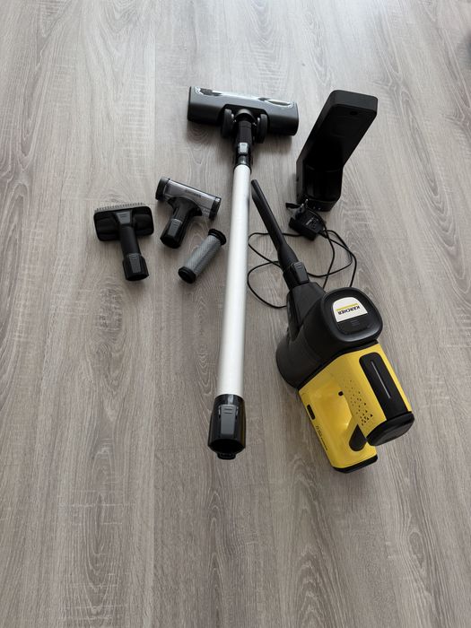 Aspirator vertical Karcher VC7 Cordless Your Max casa/masina/60min bat