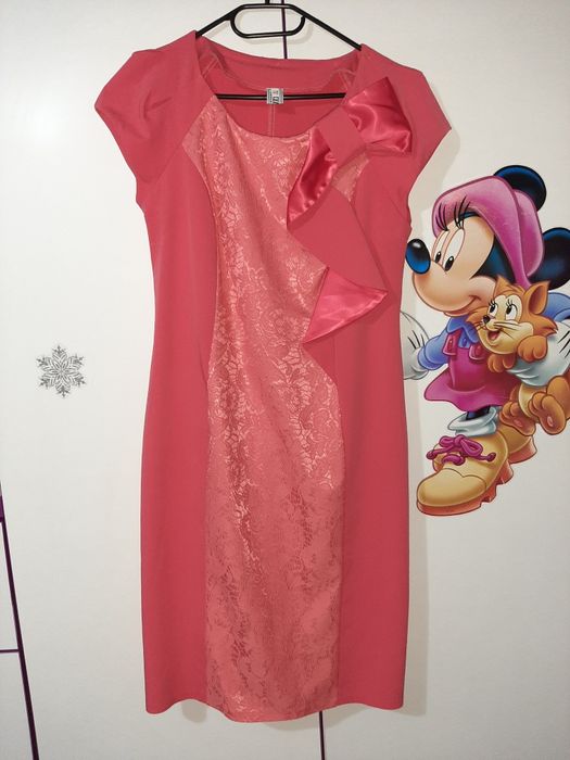 Rochie rosie marime  42