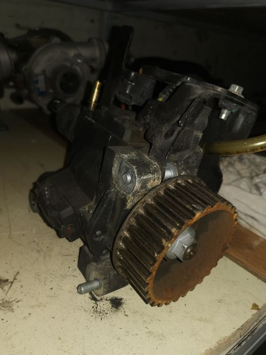 Pompa înaltă Renault megane 3 1.5 110 cp