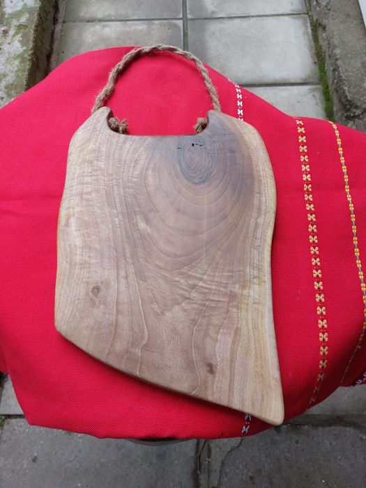 Дъска за мезета от орех