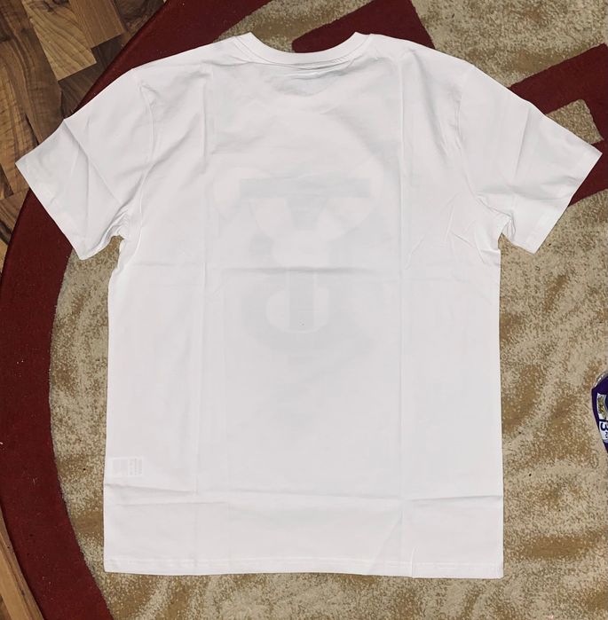 Tricou burberry nou