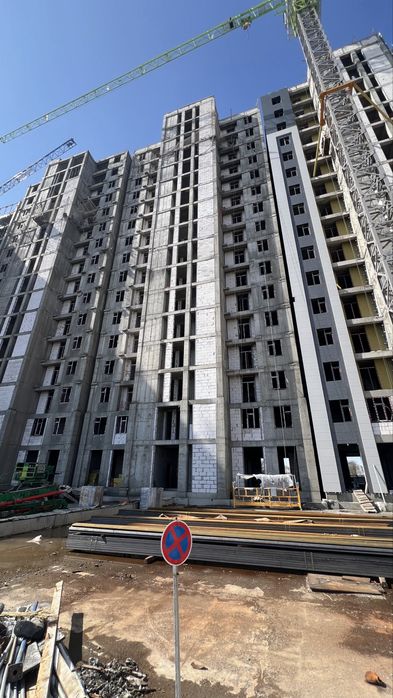 Bodomzor Dream House 2 xonali kvartira sotiladi kvadratini 1030$ dan