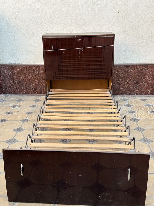 Кровать раздвижной