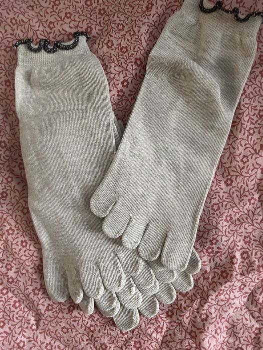 Дамски чорапи с пет пръста