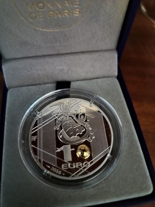 Сребърна монета от Мондиал 2016