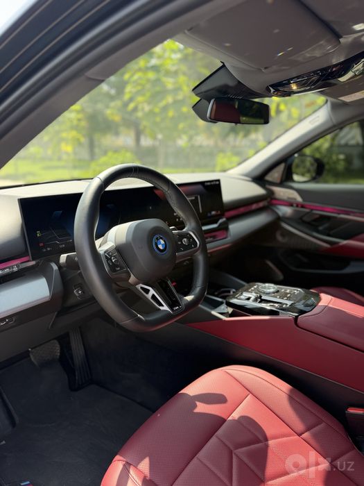 Bmw I5 35L 2025й 618км доп опция. 14минг юрган