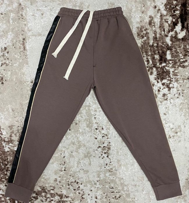 Vând compleu nou de bărbați Made by Society