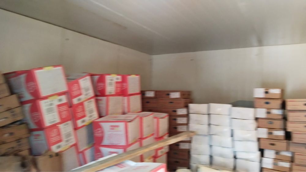 Продается холодильный камера 100 куб