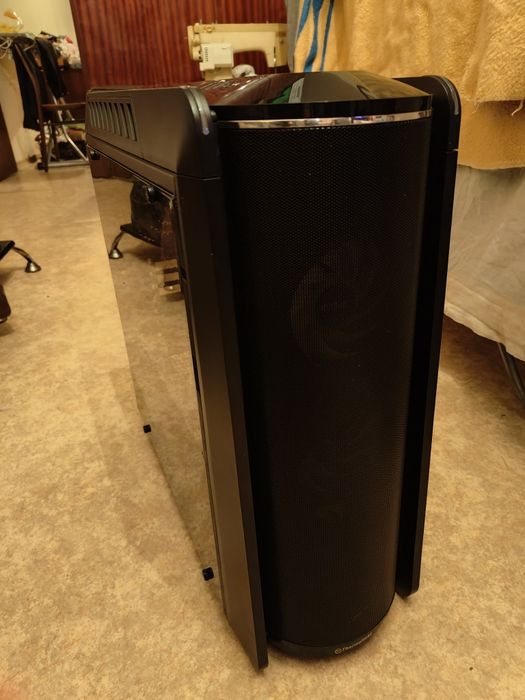 Компьютернве корпуса в отличном состоянии на любой вкус атх и mid towe