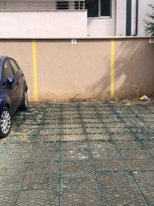 Паркомясто под наем