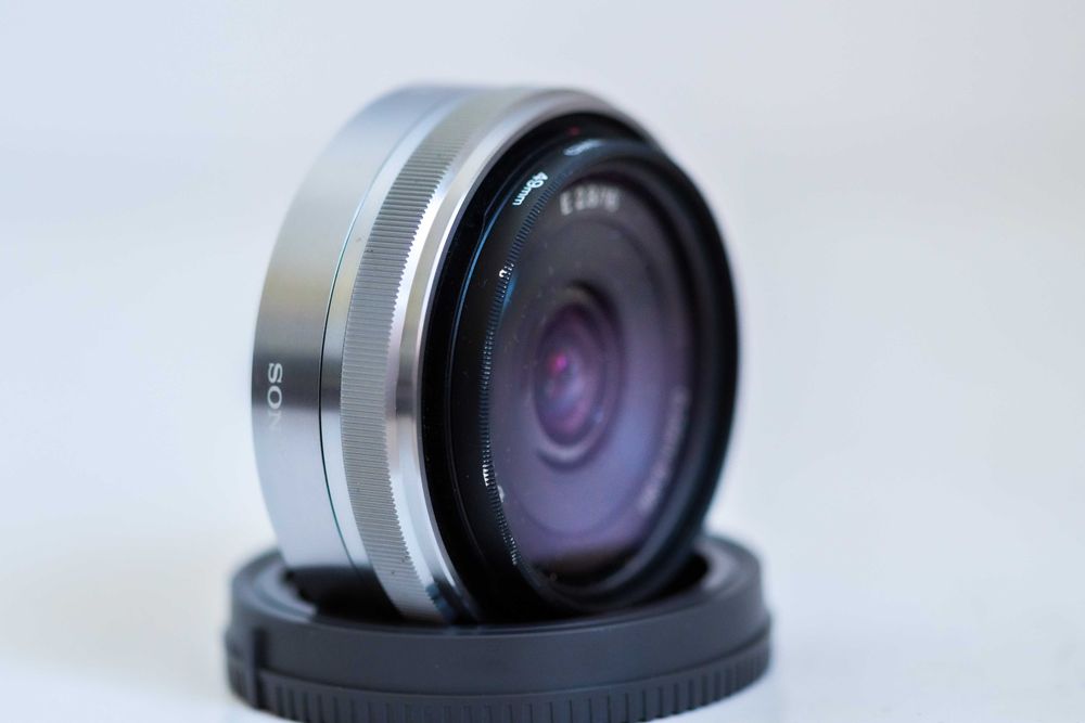 Obiectiv SONY 16 mm f2.8 PANCAKE mirrorless + filtru