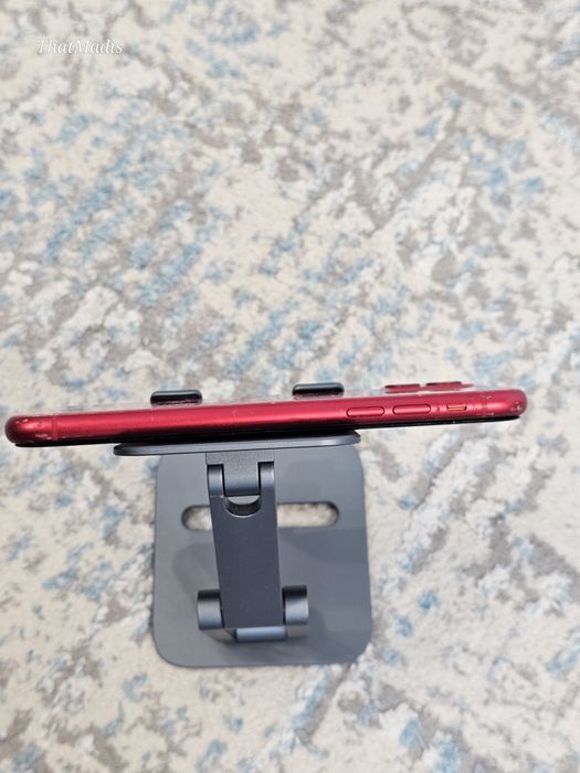 IPhone 11, 64 гигабайт