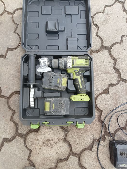 Продам: шуруповерт, ледобур