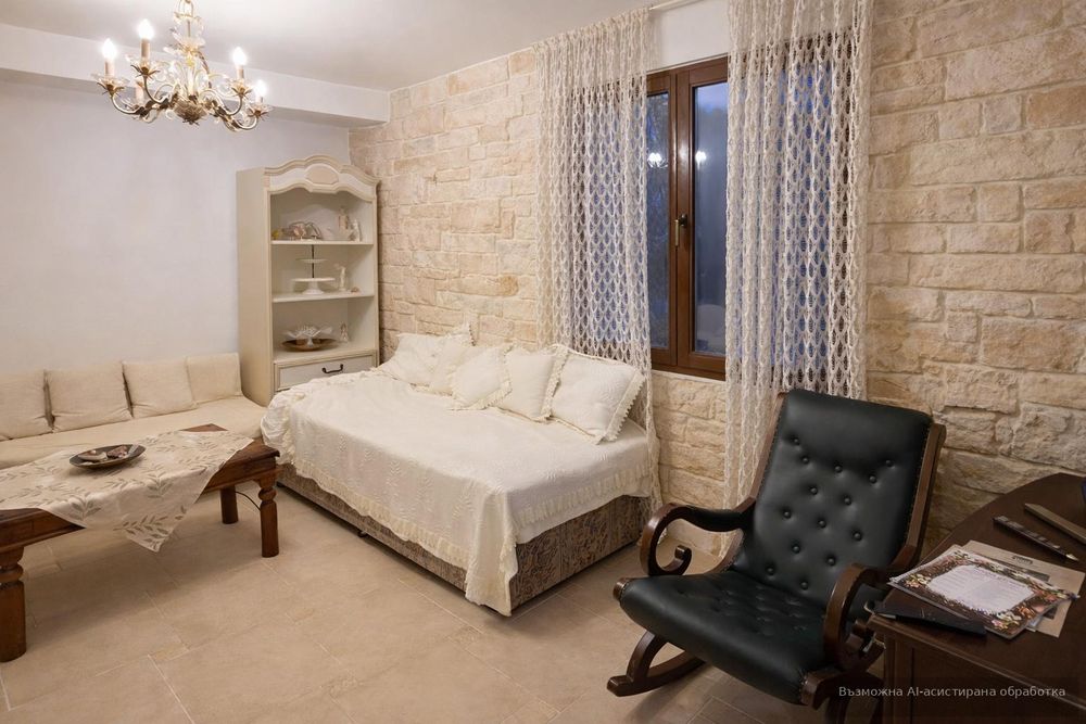 Дава се под наем Етаж от къща в Варна, Чайка - 40 кв.м за 520 € - Снимка #1