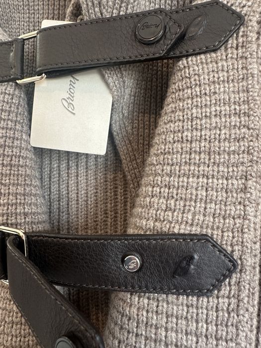 Brioni мъжка жилетка 100% кашмир