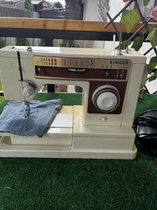 Masina de cusut Singer