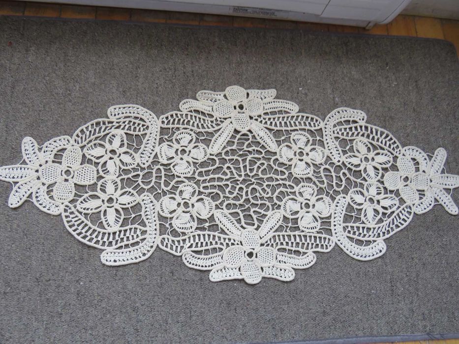 Vând MACRAME-uri unicate/seturi, bej si colorate, preturi:60E-max:500E