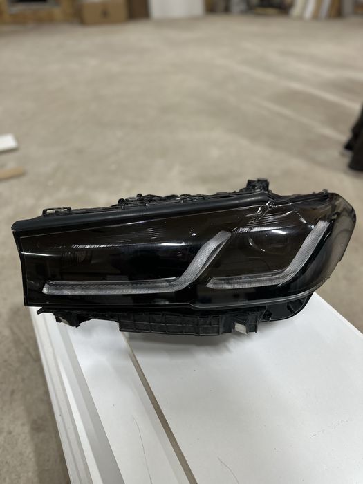 Левая фара BMW 5 серии G30