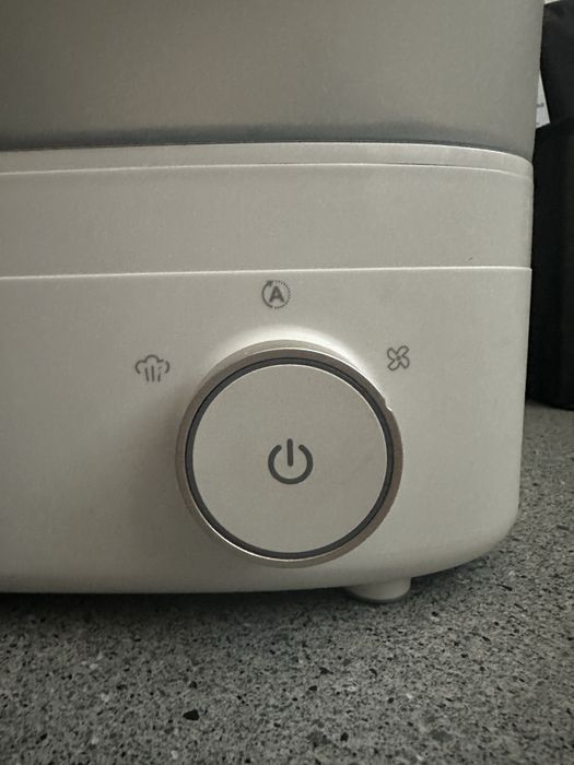 Стерилизатор Philips Avent с функция за сушене