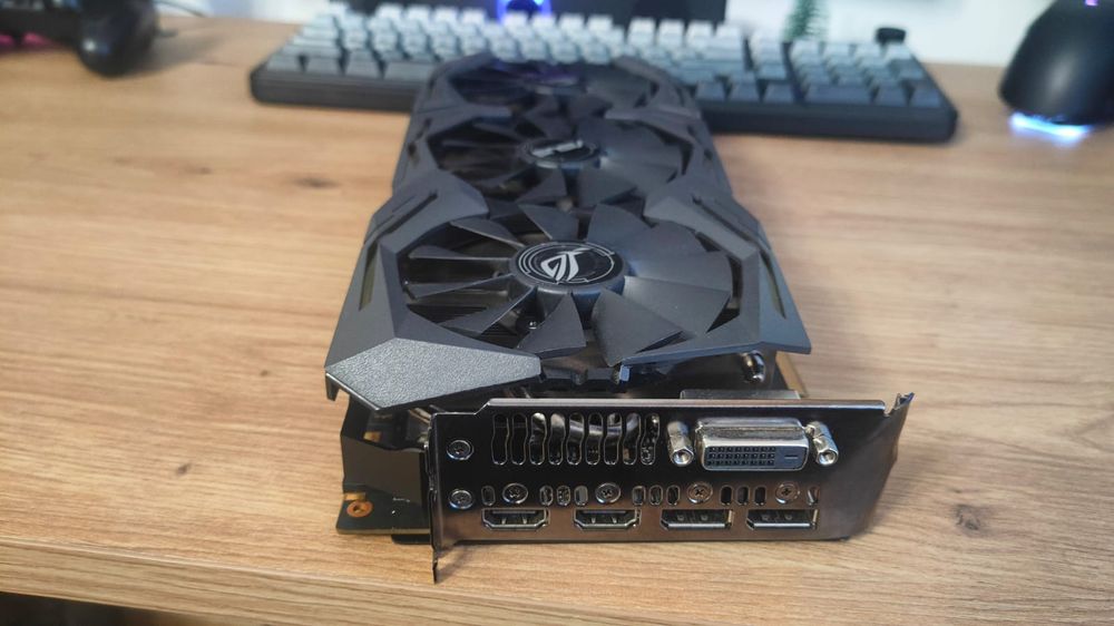 Placa video ROG STRIX GTX1080TI 11GB