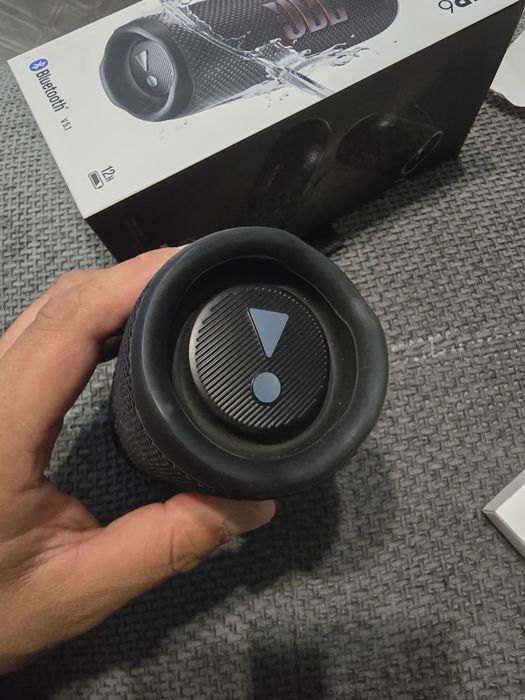 JBL Flip 6 Без забелешки.