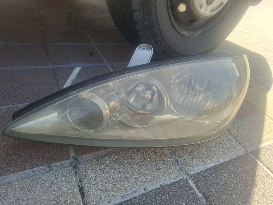 Продам  фары  TOYOTA CAMRI 35