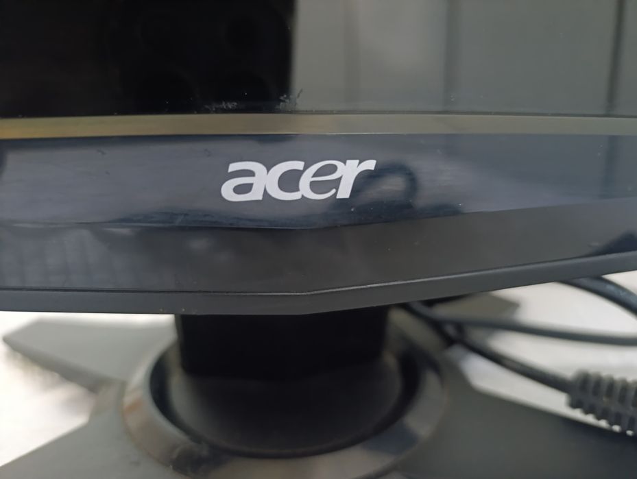 На запчасти монитор  Acer