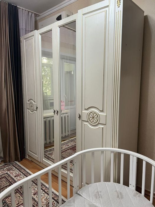 Спальный гарнитур