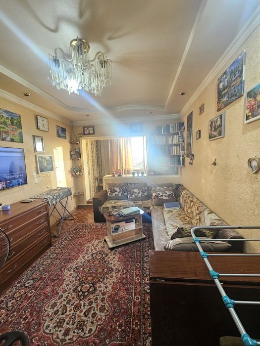 Продам 2 комнатная Буюк ипак йули метро