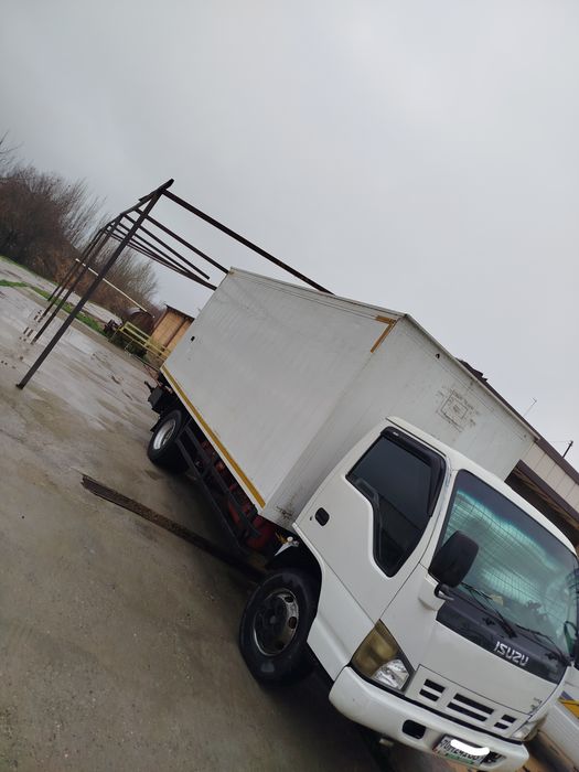 ISUZI SOTILADI MOSHINA ISHLAPTURIPTI 4 ta baloni yangi 2 tasi 60 70 %