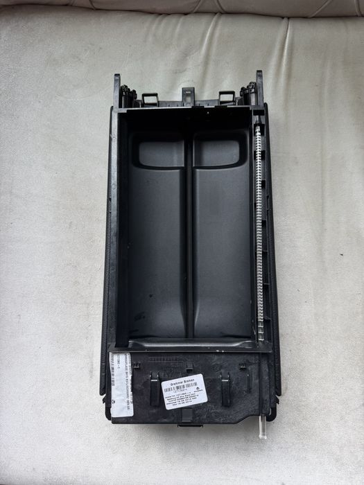 Подлакътник барче за Mercedes benz C class W205 ц класа в205