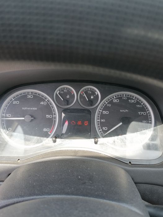 Пежо 307 sw peugeot 307 sw 2.0Hdi