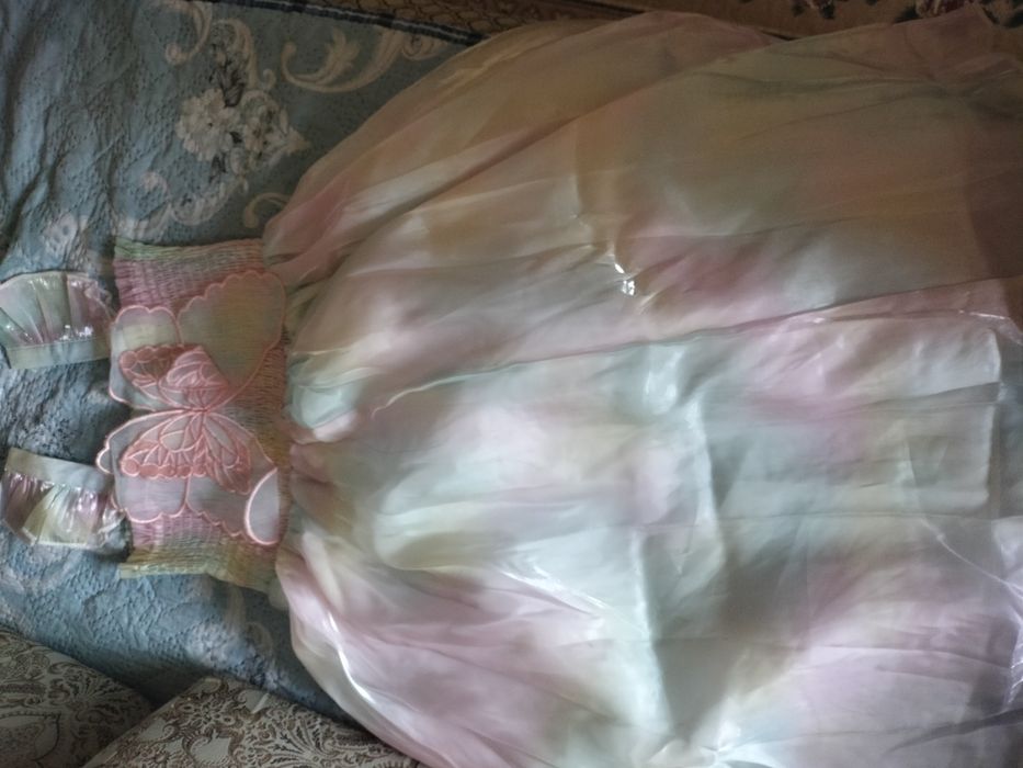 Платье на девочку 7-10 лет