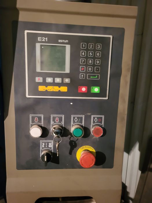 Продам листогиб новый