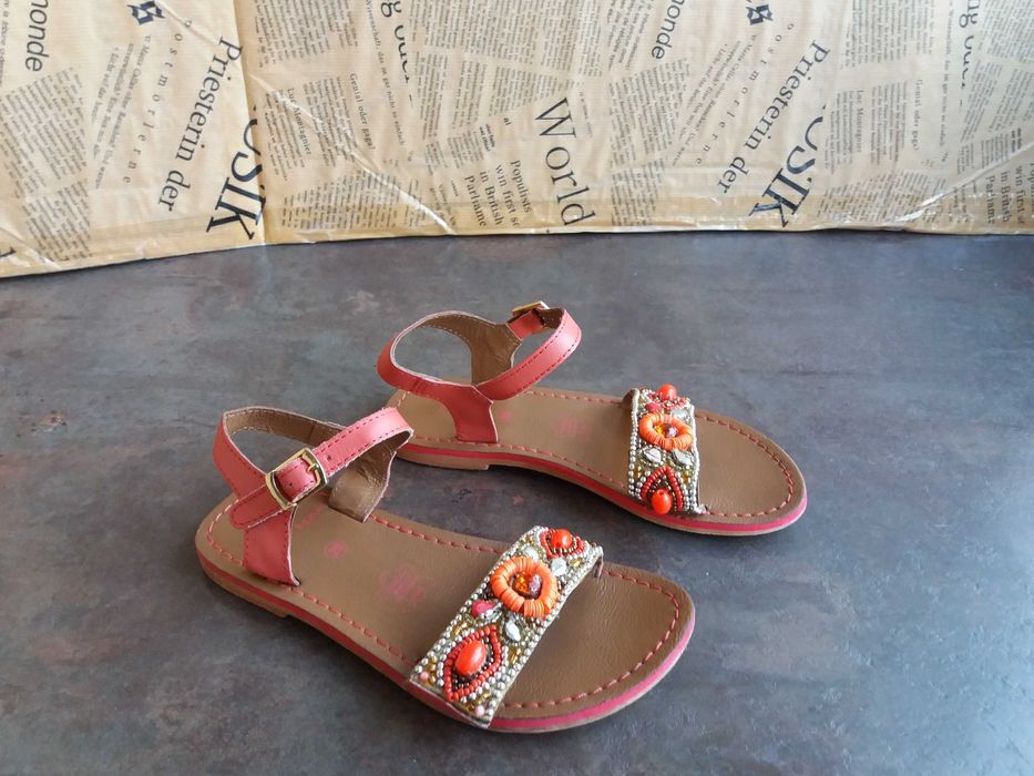 детски кожени сандали NAF NAF,летни отворени обувки за момиче ном.29