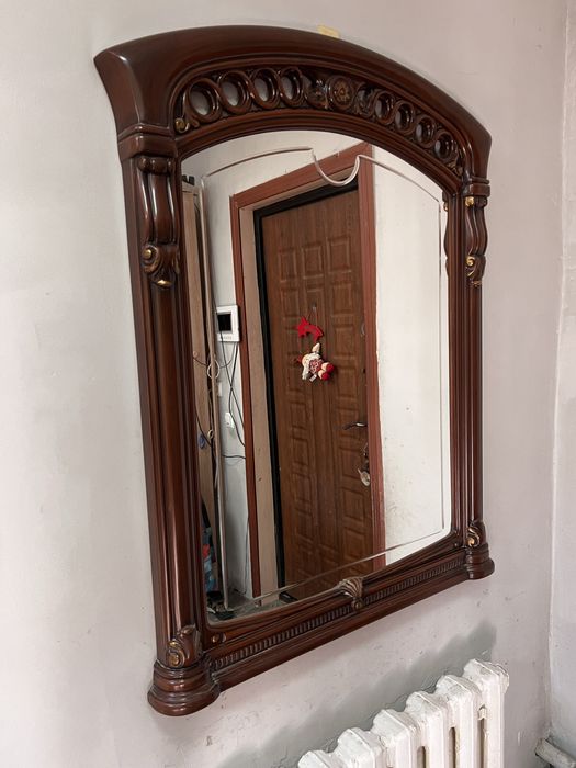 Зеркало настенное