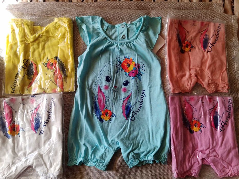 Продам детские вещи