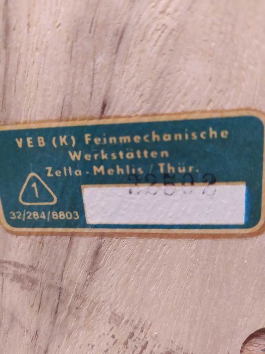 Античен каминен часовник VEB, работещ, с ключ, оригинален сериен номер