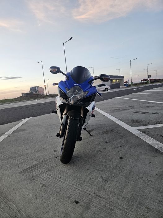Suzuki GSXR K7  600