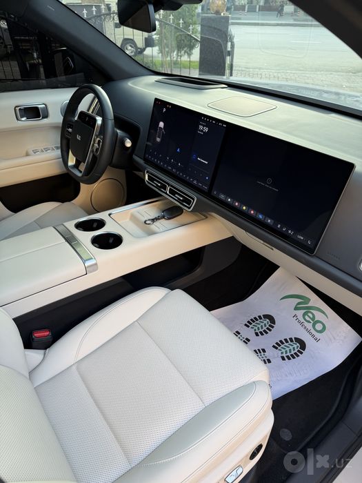 Lixiang L6 Фулл Позится
