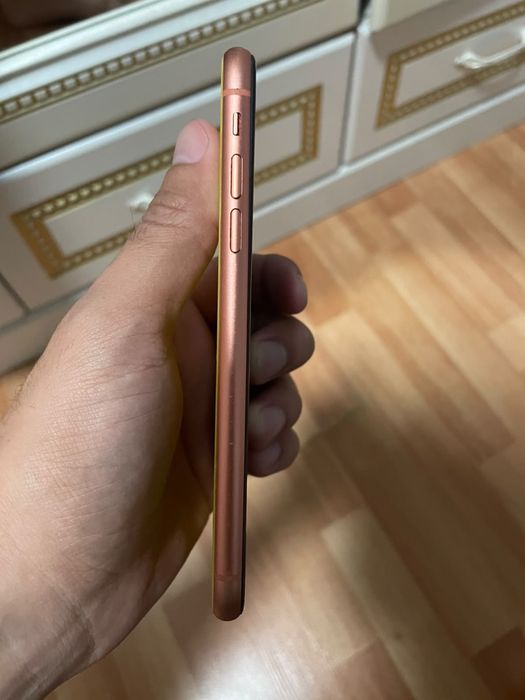 iPhone Xr 128g продам