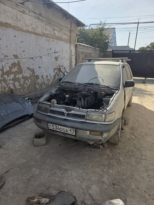 Mitsubishi Space Wagon на запчасти