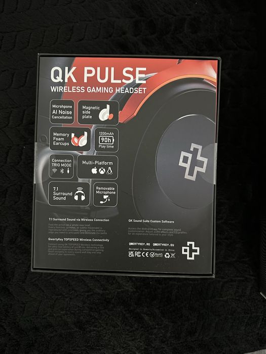 Casti gaming wireless QwertyKey Pulse, Trio Mode, RGB, Software, Microfon cu functie de Noise Canceling cu AI