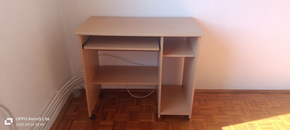 Birou in stare foarte buna