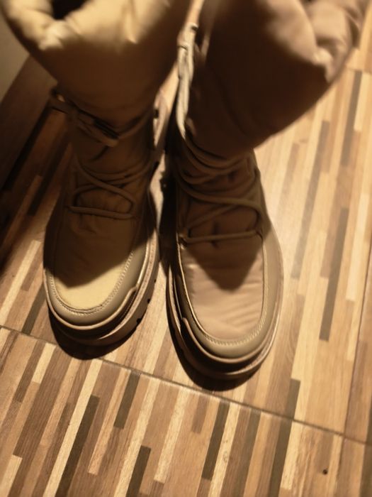 Апрески Мадстар бежови