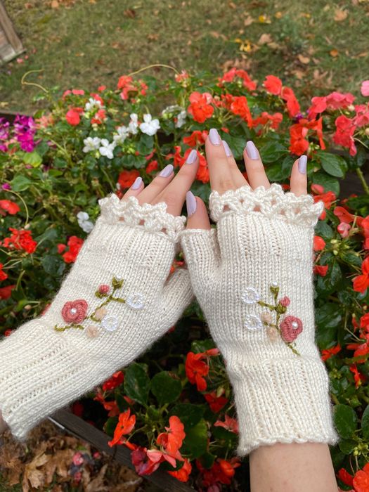 Ръчно плетени ръкавици